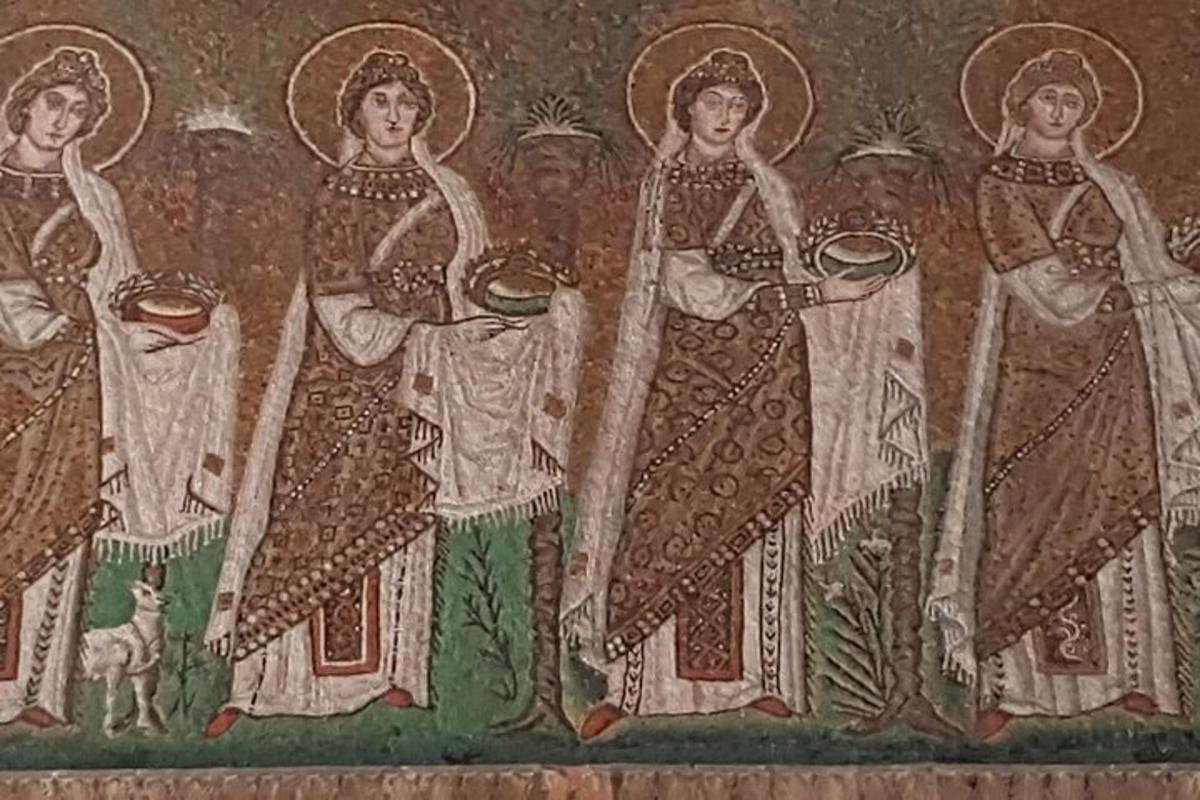 ボウルを持った3人の女性を描いた壁画