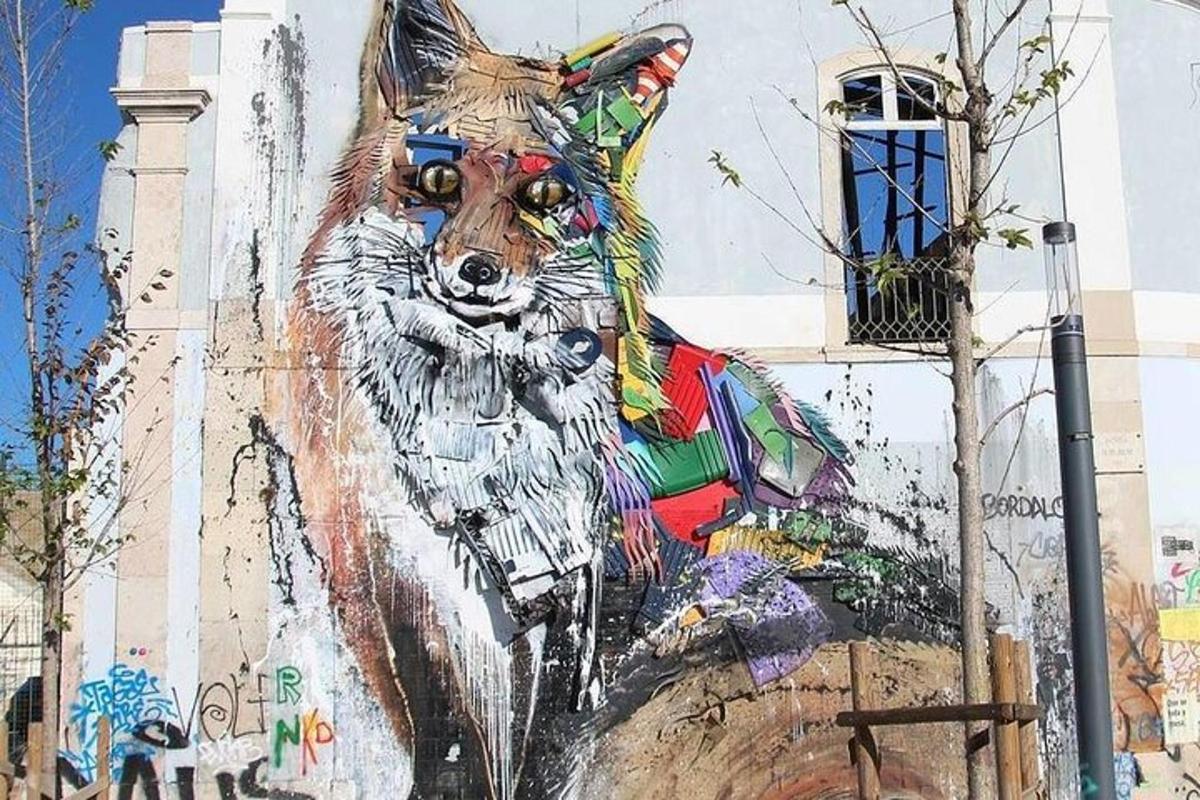 a mural of a wolf on the side of a building