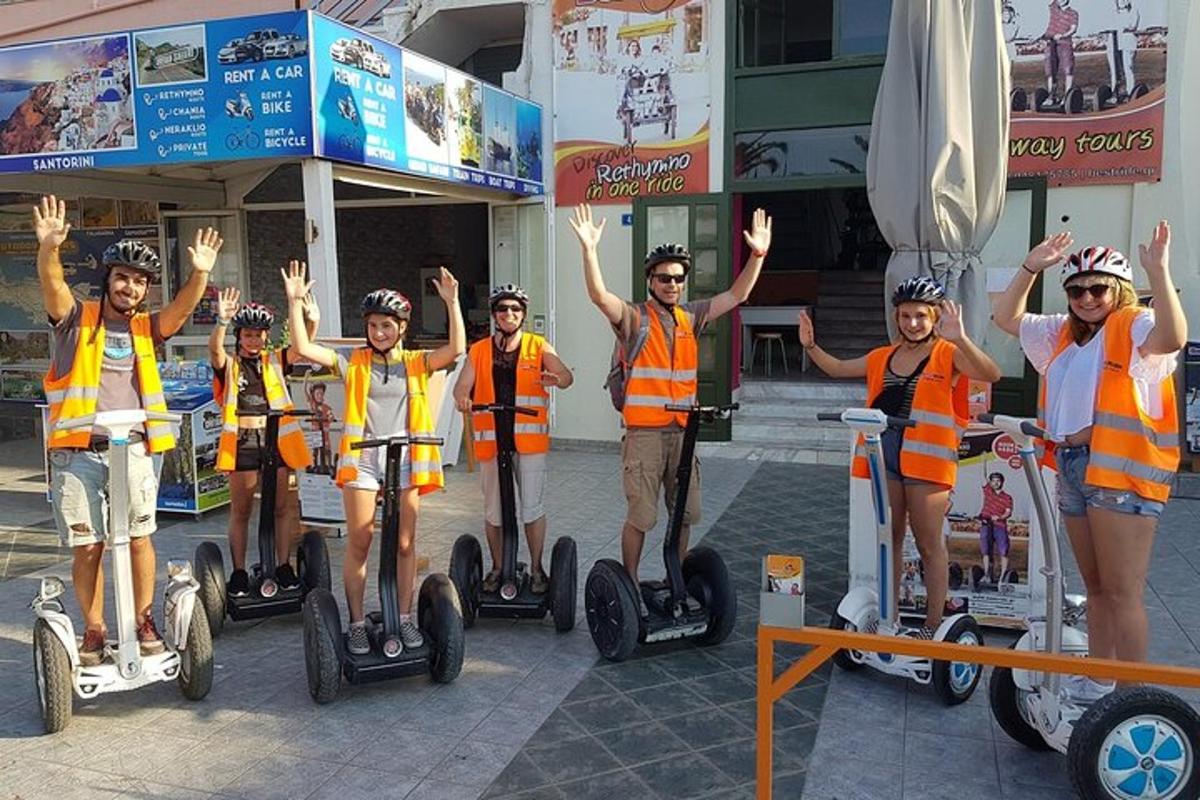 hópur barna á Segway-hjólum