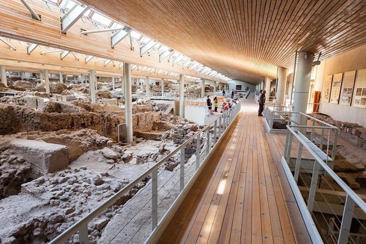 un bâtiment avec un musée avec des moutons à l'intérieur
