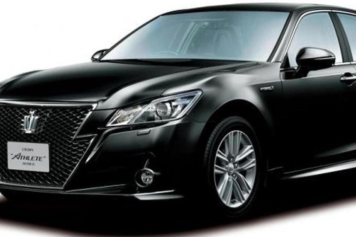 Svartur Lexus er sýndur
