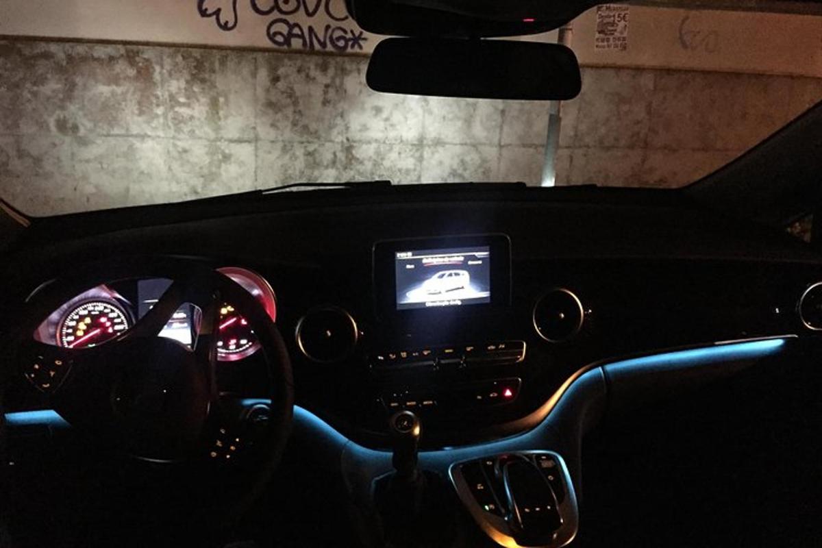vaade auto armatuurlauale