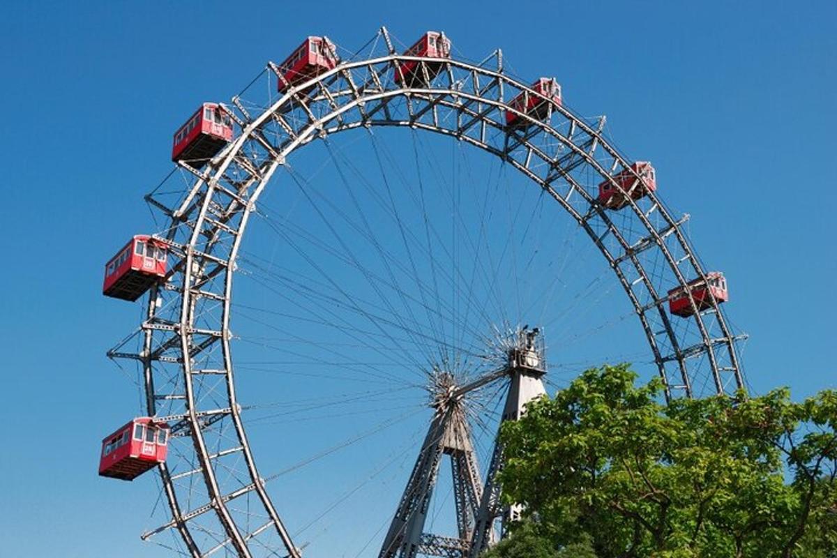 Attraction picture 3