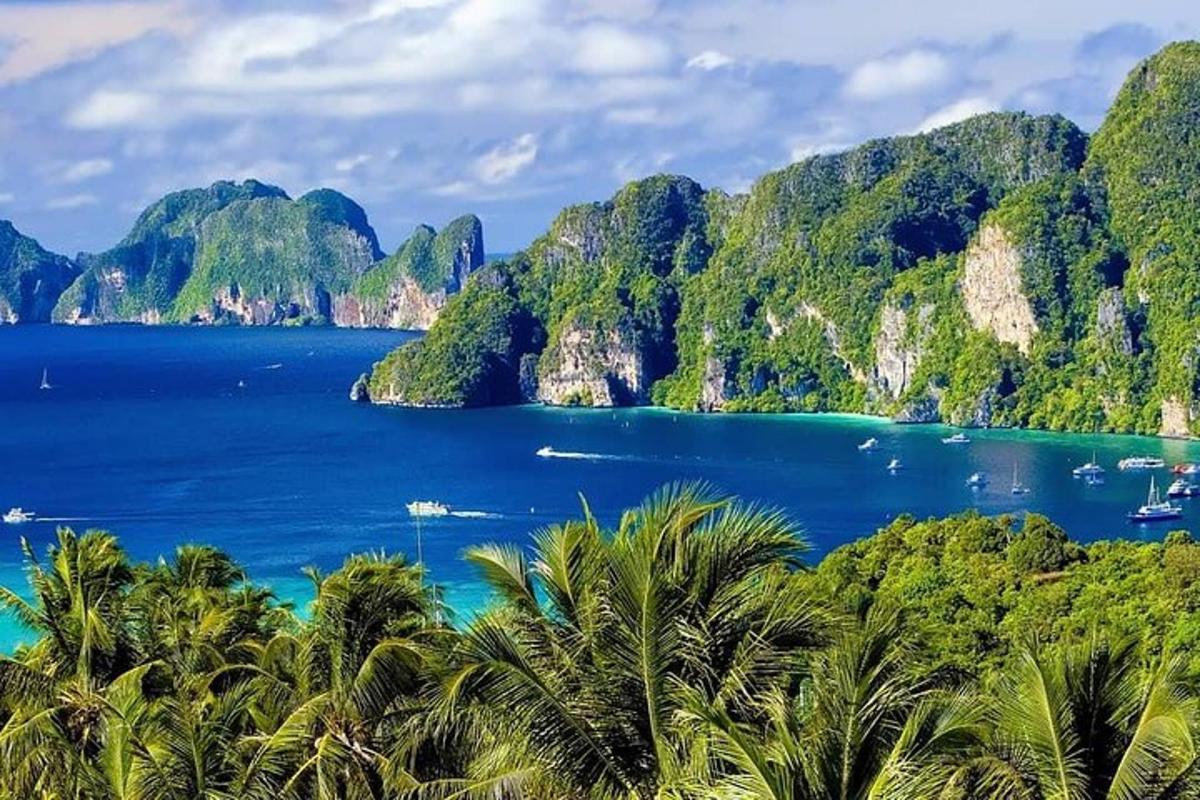 una vista de la badia de Halong a Vietnam