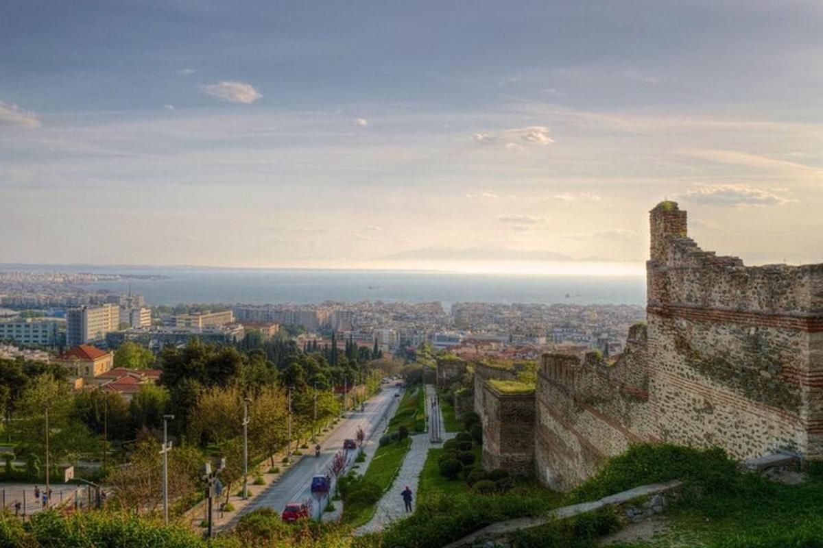 pogled na mesto z gradu