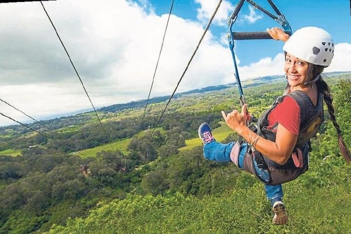 ženska na ziplineu v