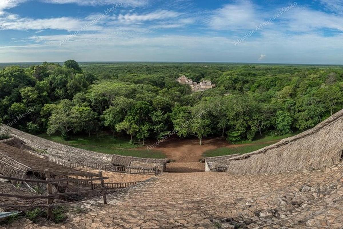 an aerial view of the amphitheater at starved rock state park