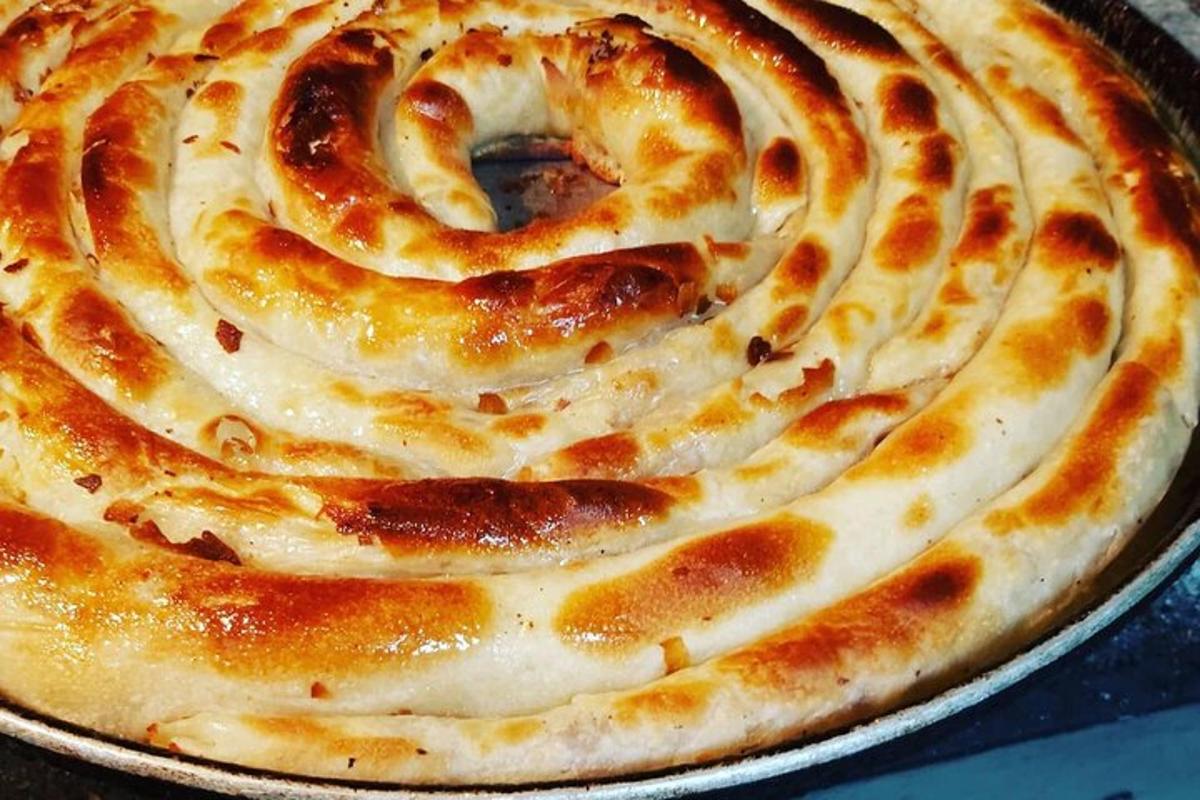 detail pizzy na pánvi