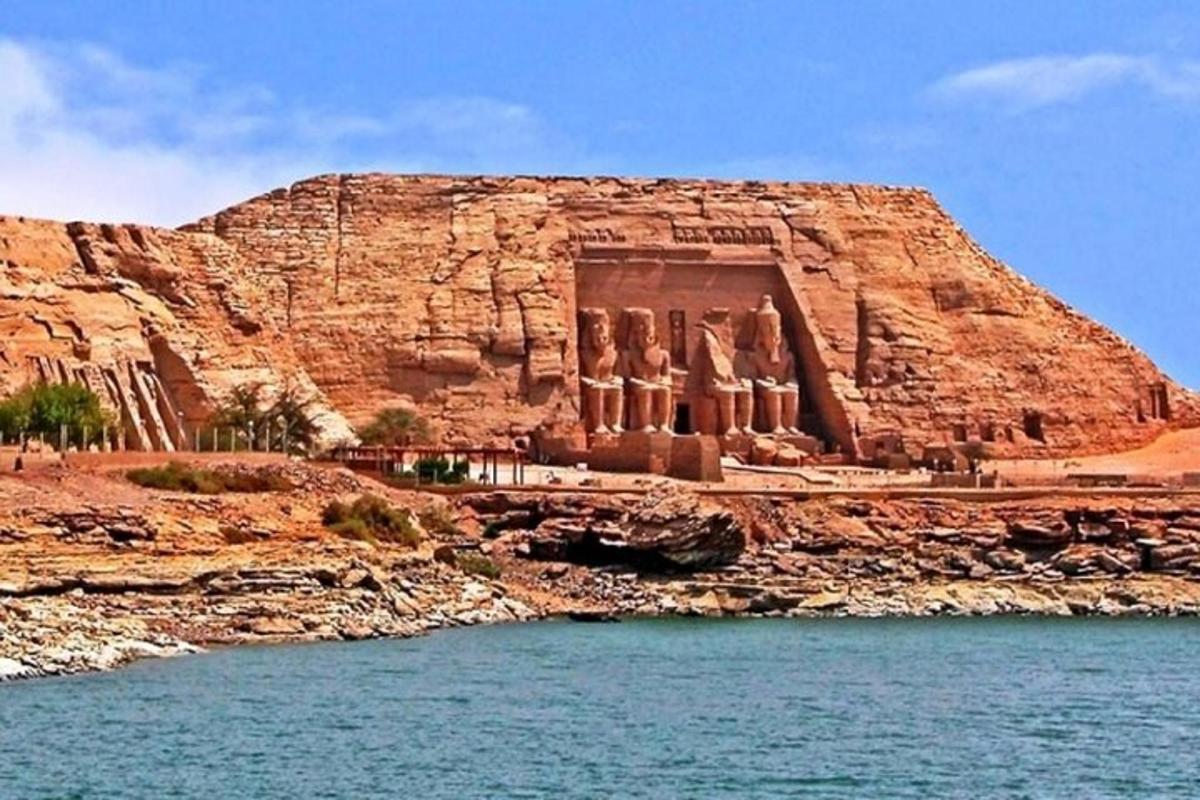 pilt iidsest monumendist kaljul
