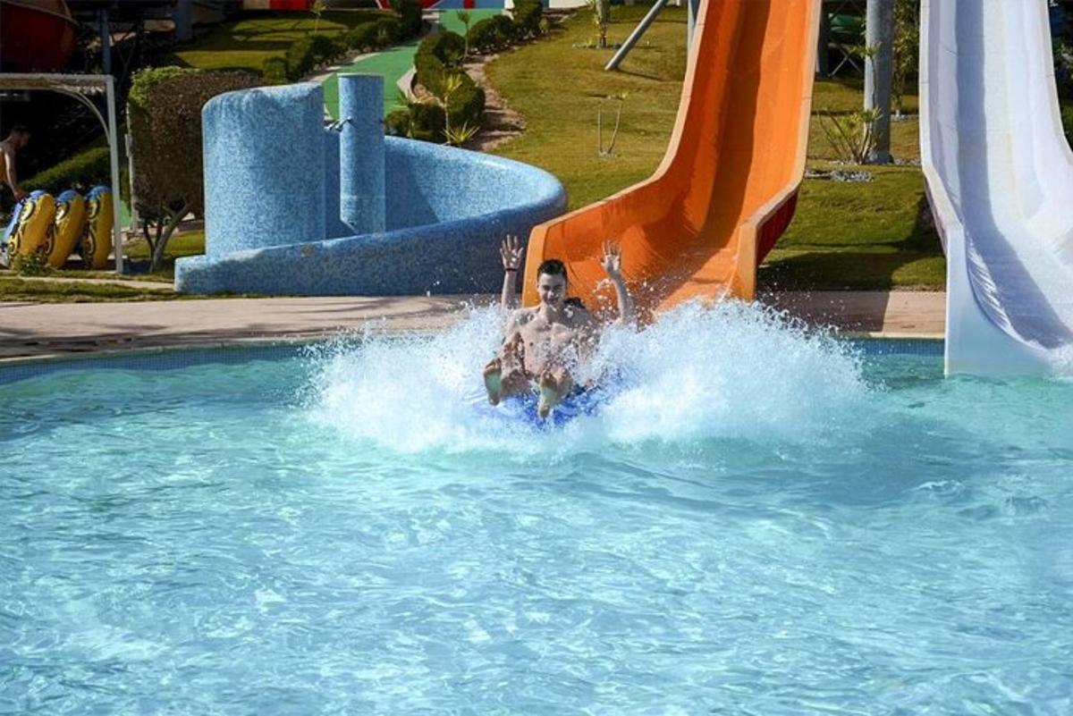 Attraction picture 2