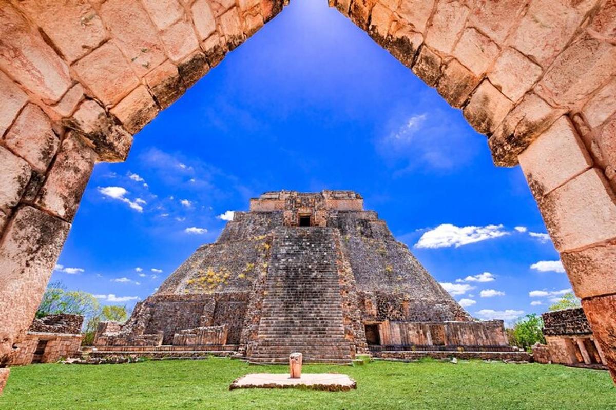 en pyramide ved mayaruinene i Teotihuacan