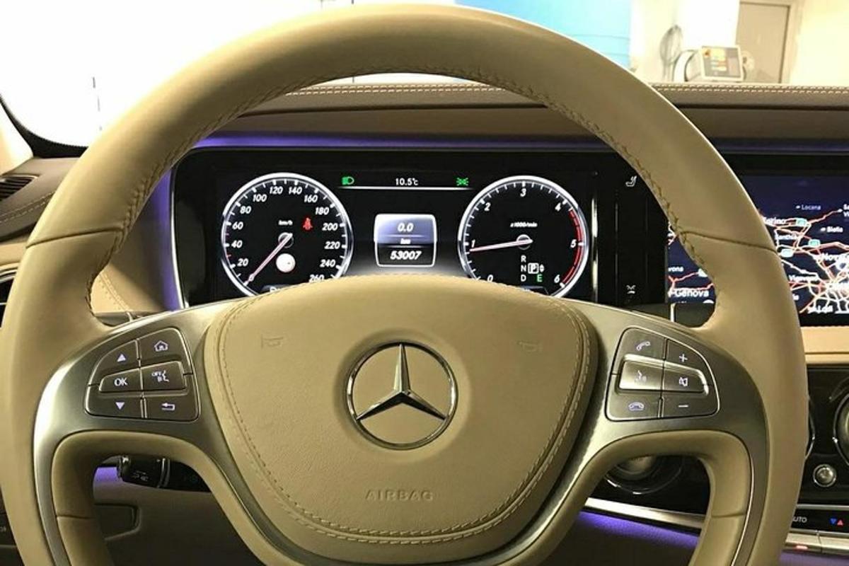 volant vozu Mercedes Benz