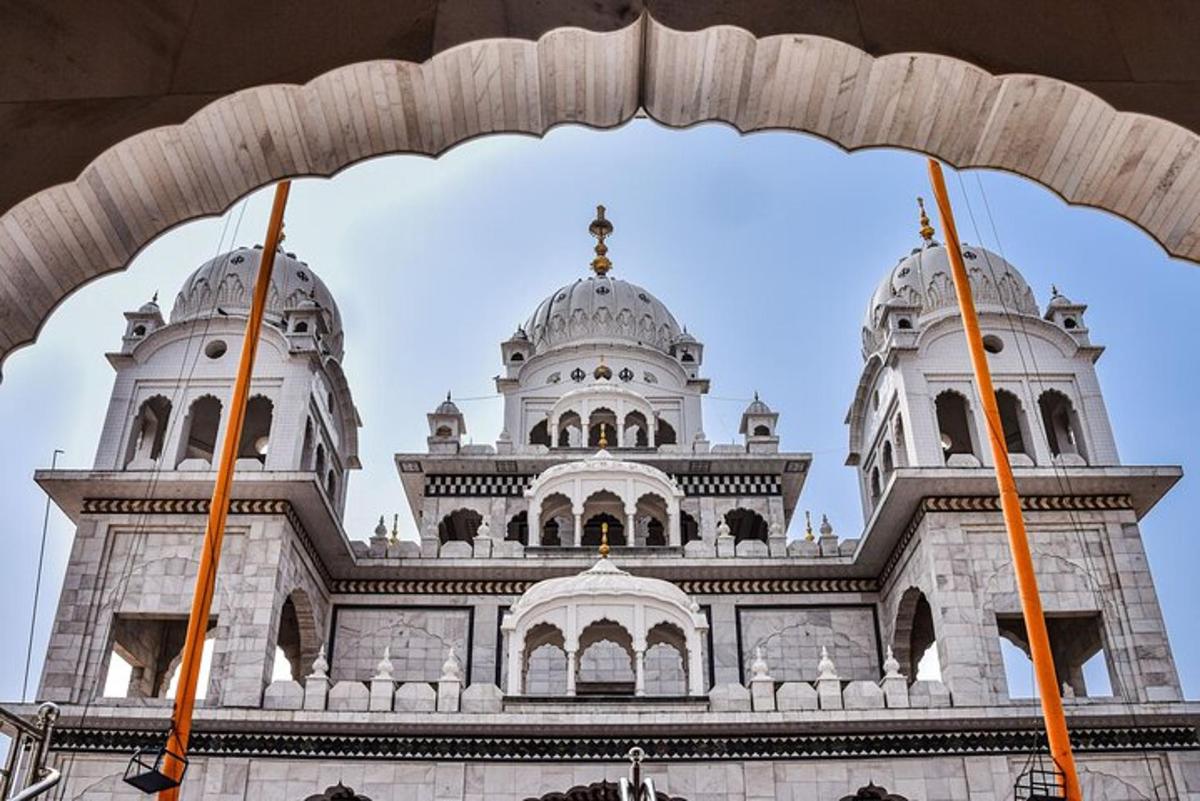 a building with an archway in front of it