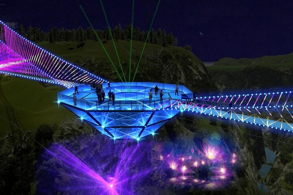 persone che camminano su un ponte di notte