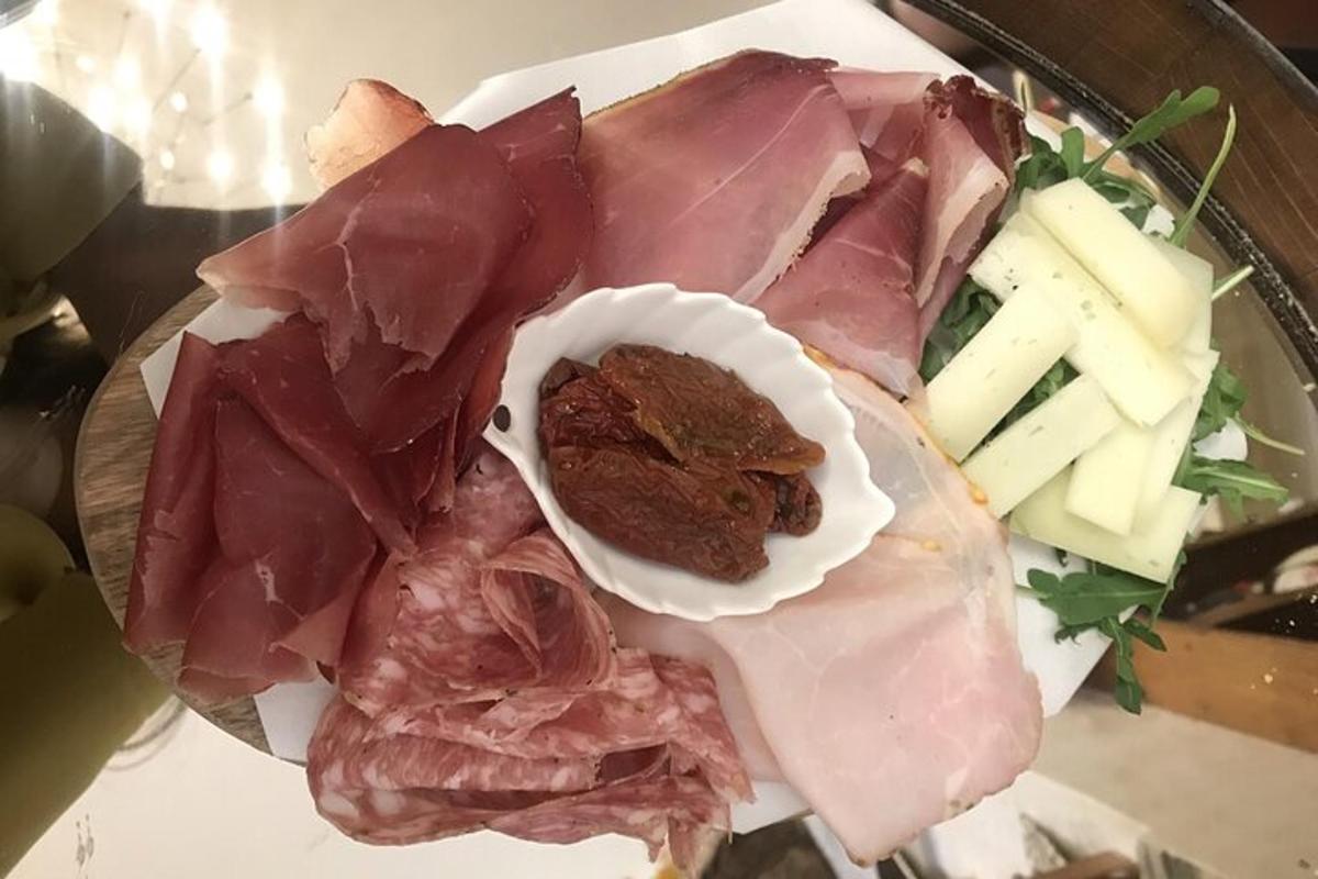 a plate of food with meat and vegetables on it