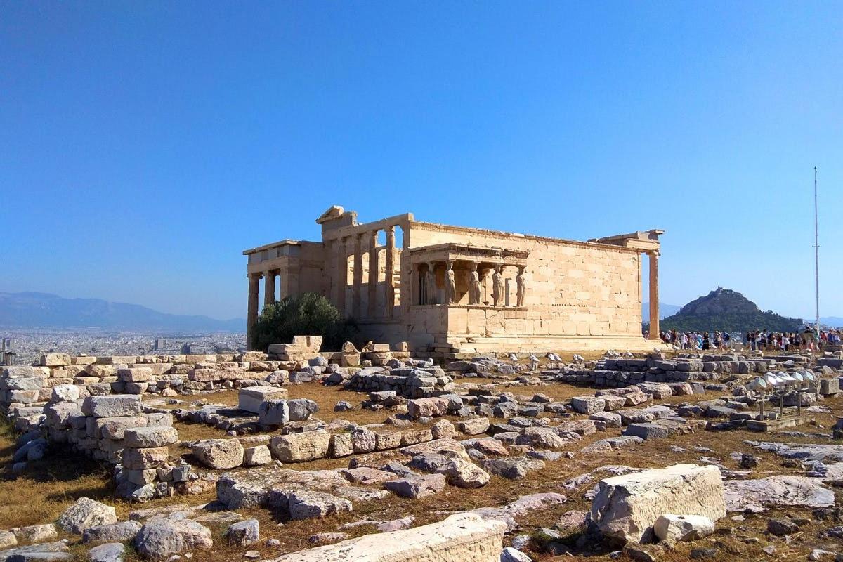 un tempio tra le rovine di Thereekreekreek