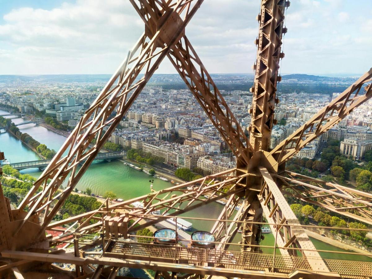 a view from the eiffel tower