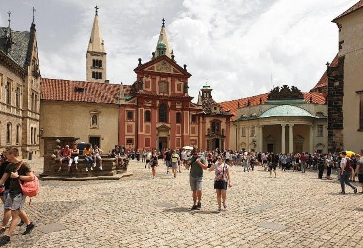 Attraction picture 6