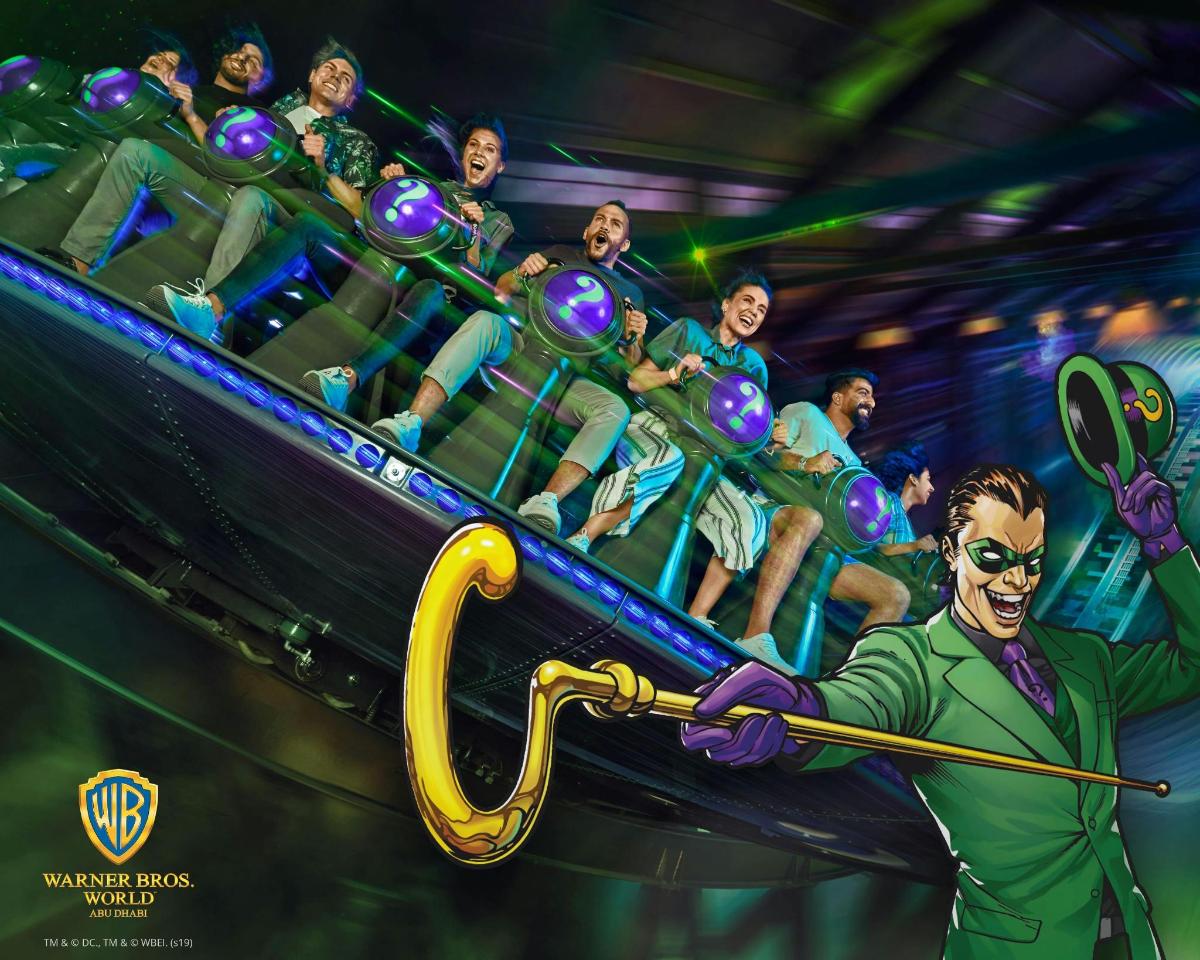 un'illustrazione di una squadra verde sulle montagne russe