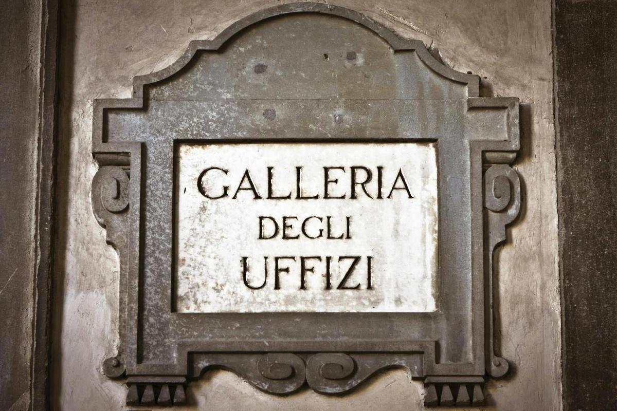 silt seinal kirjaga "calilliiiiiiiiiiiiiiilli"