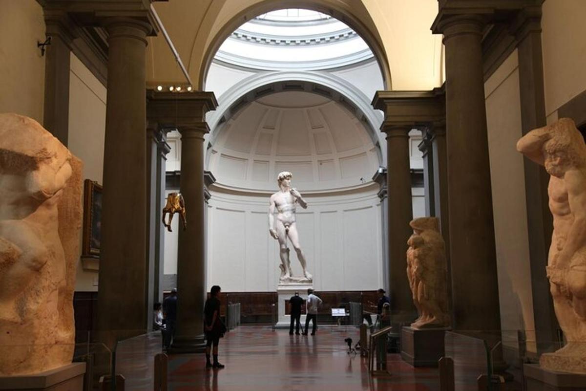 suur muuseum, mille hoones on kuju