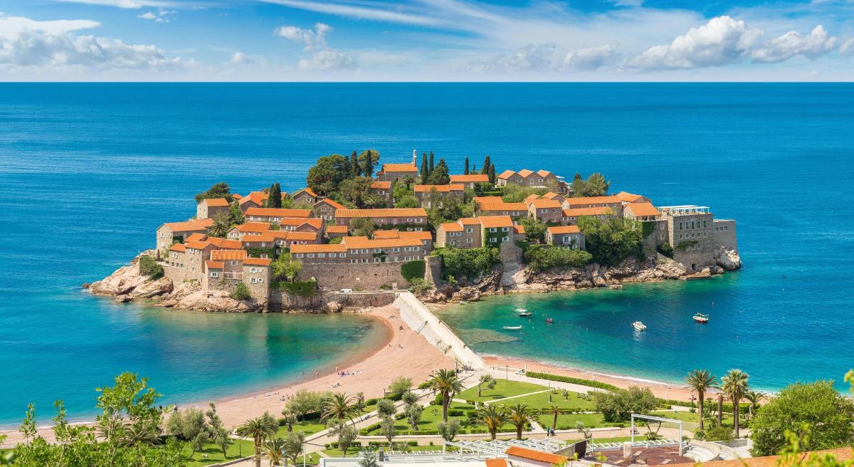 otok sredi oceana