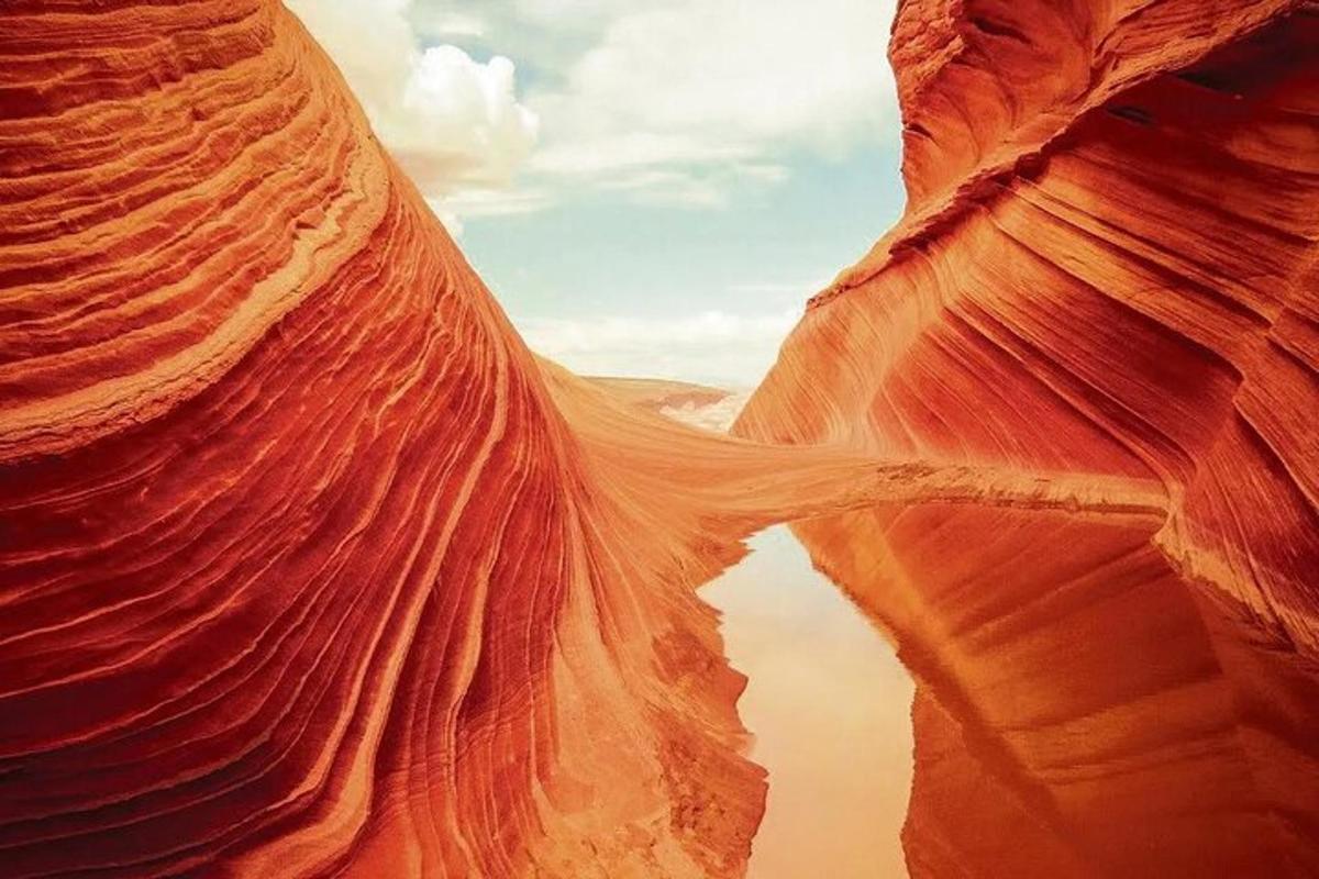 en utsikt over Ayers Rock i ørkenen