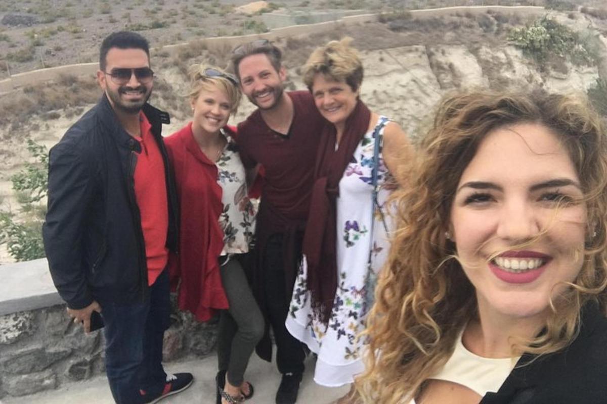 grupp inimesi, kes poseerivad pildi jaoks