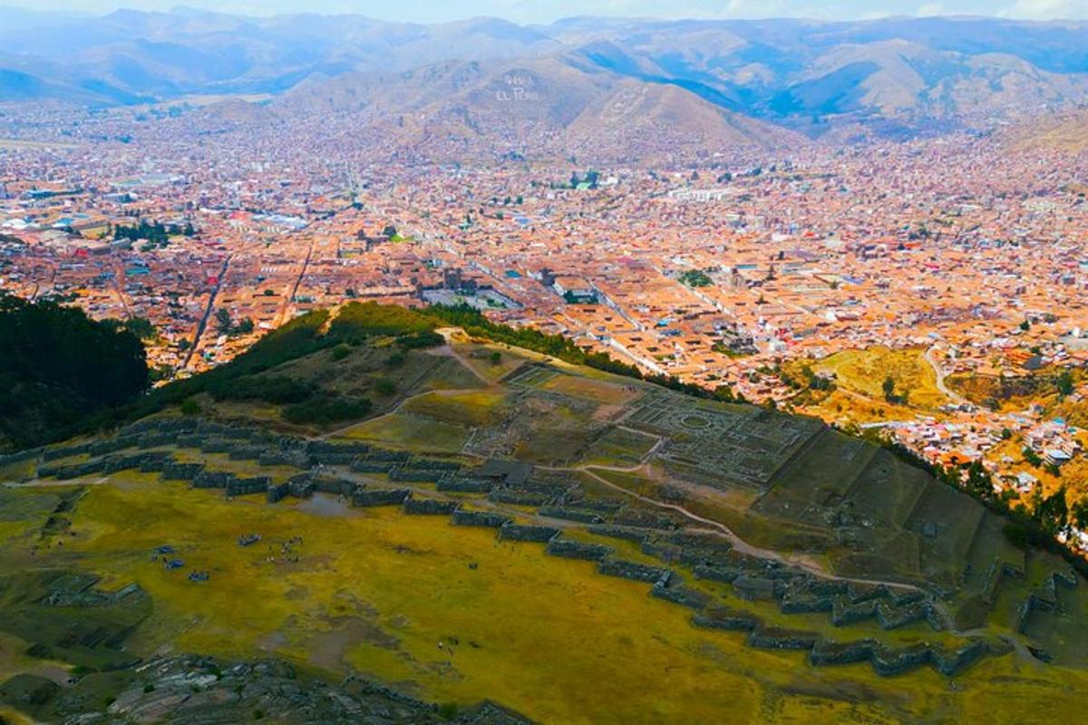 vista aèria de les ruïnes d'una ciutat antiga