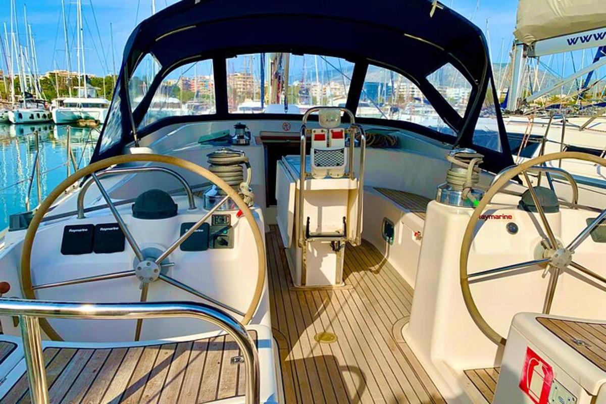 a boat is docked at a dock in a harbor