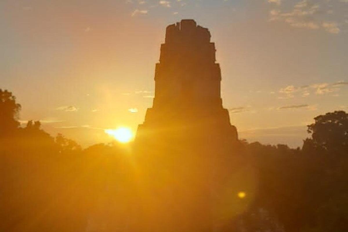 an image of the sun setting on the temple of abu simbel