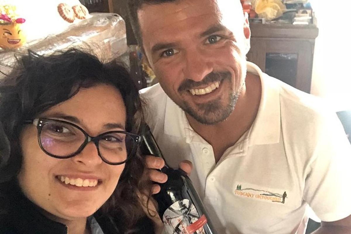 un home i una dona posen per a una foto