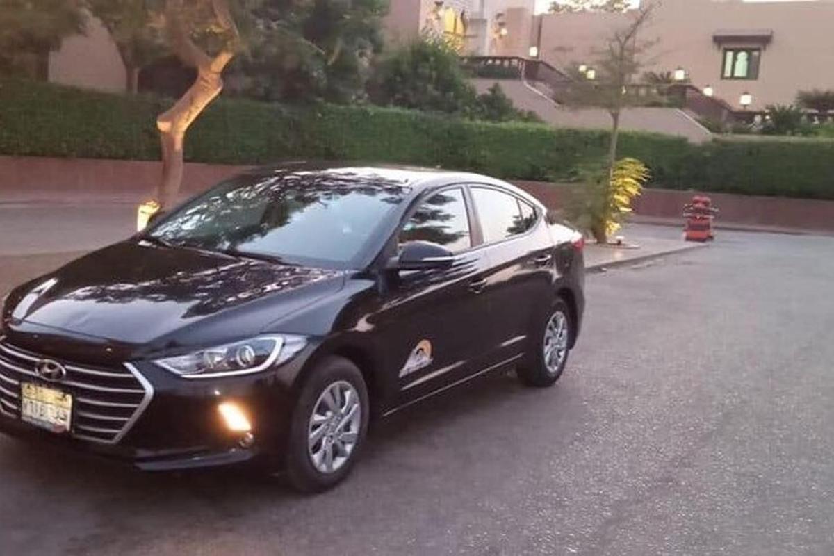 must auto pargitud parklas