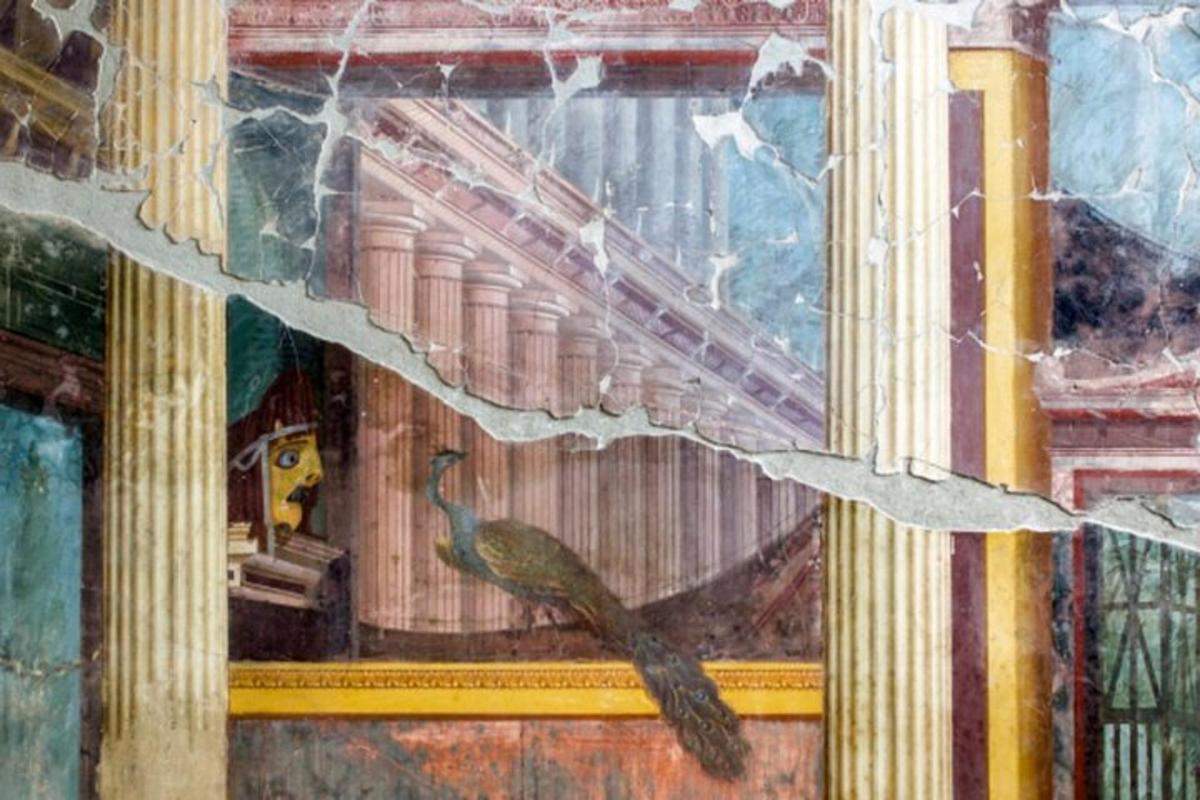 lukisan burung duduk di tingkap