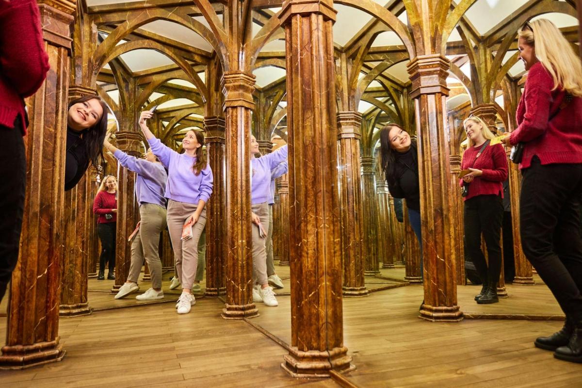 Attraction picture 6