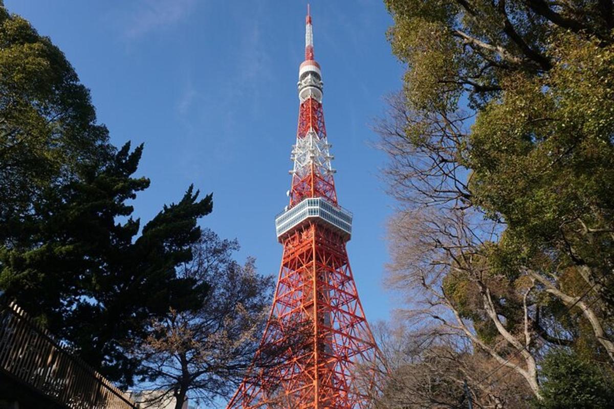 egy kép az Eiffel-toronyról