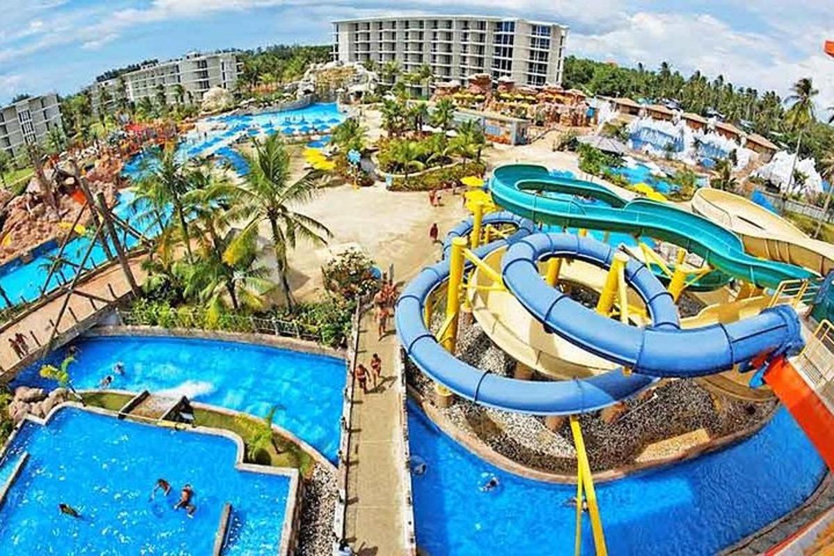 imej taman air di resort