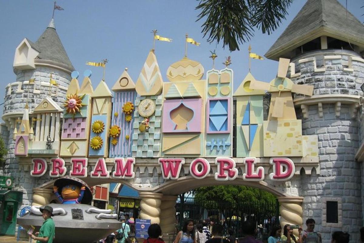 Attraction picture 1