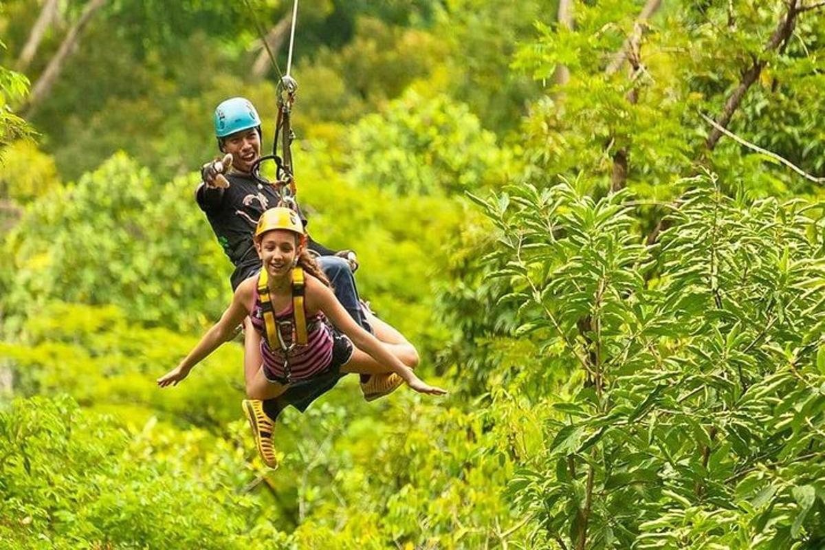 muž a dívka na zip line