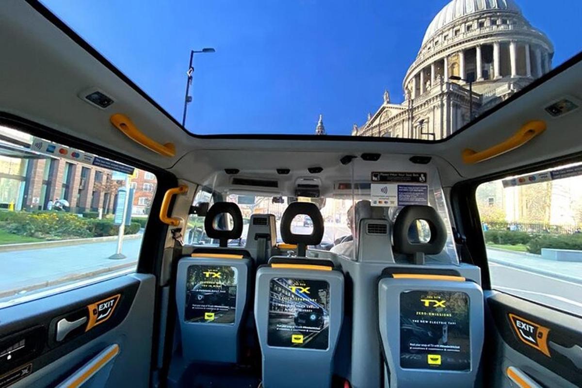 pohled do vnitřku autobusu