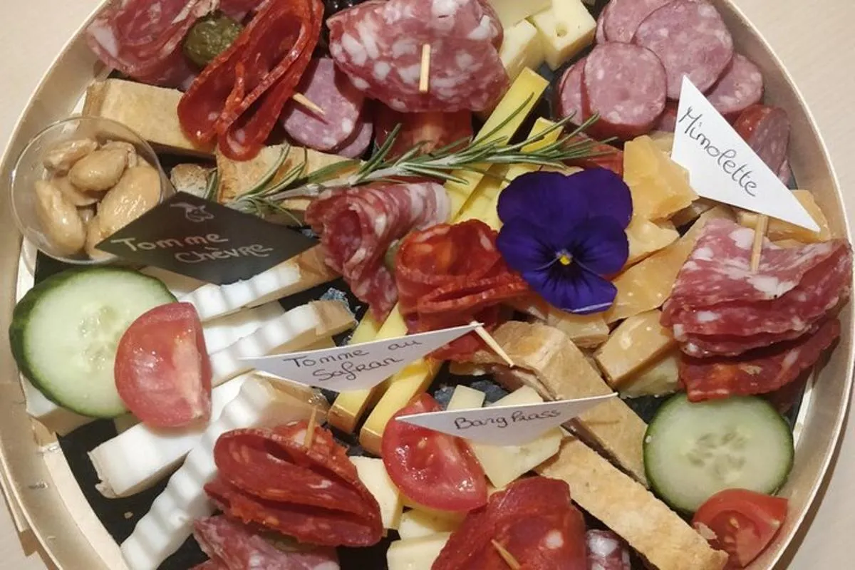 Visite et dégustation de vins et plateau fromages charcuteries – photo 1