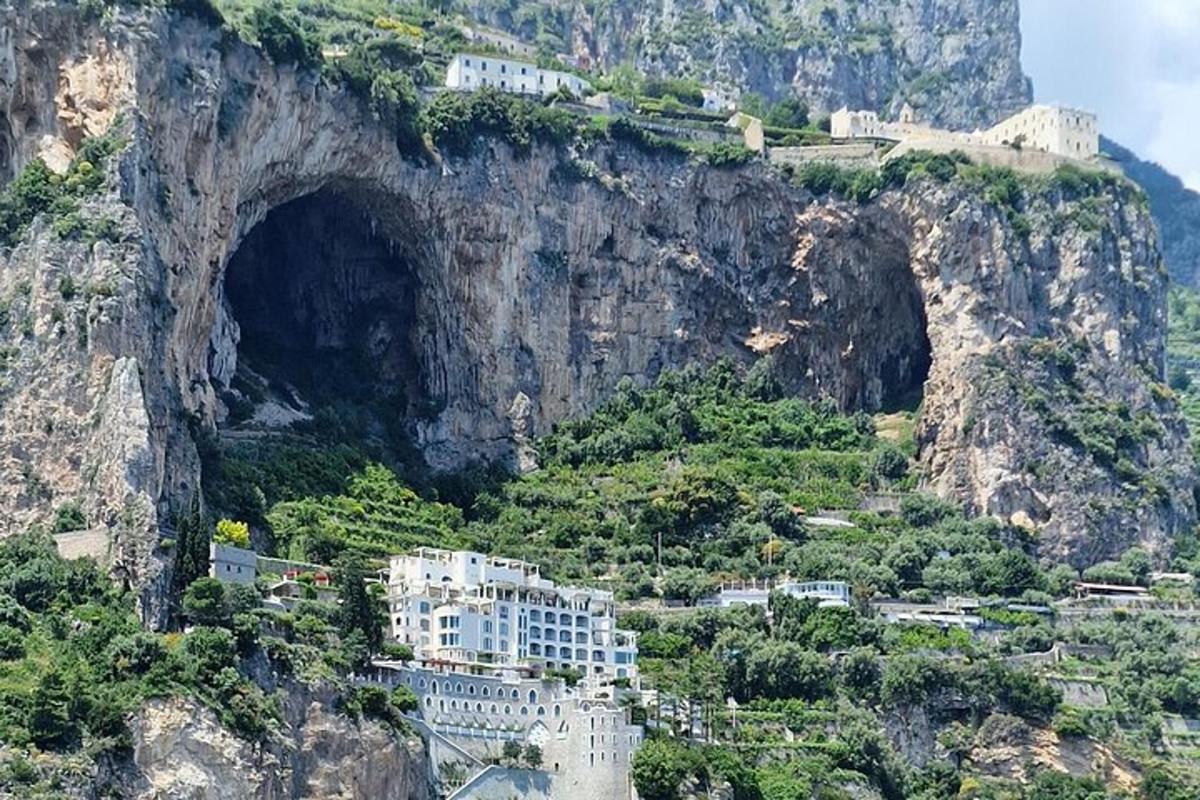tunel ve svahu hory