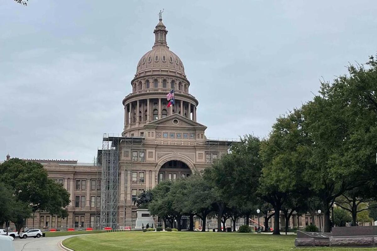 a large building with a dome on top of it