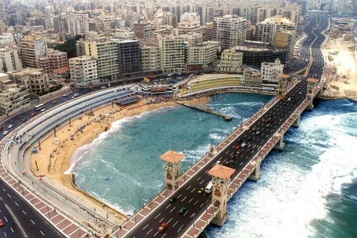 海滩大桥的鸟瞰图