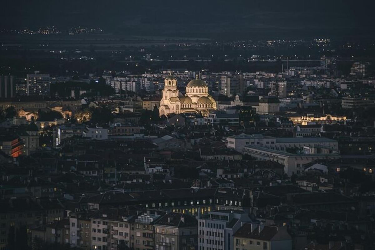 widok miasta nocą