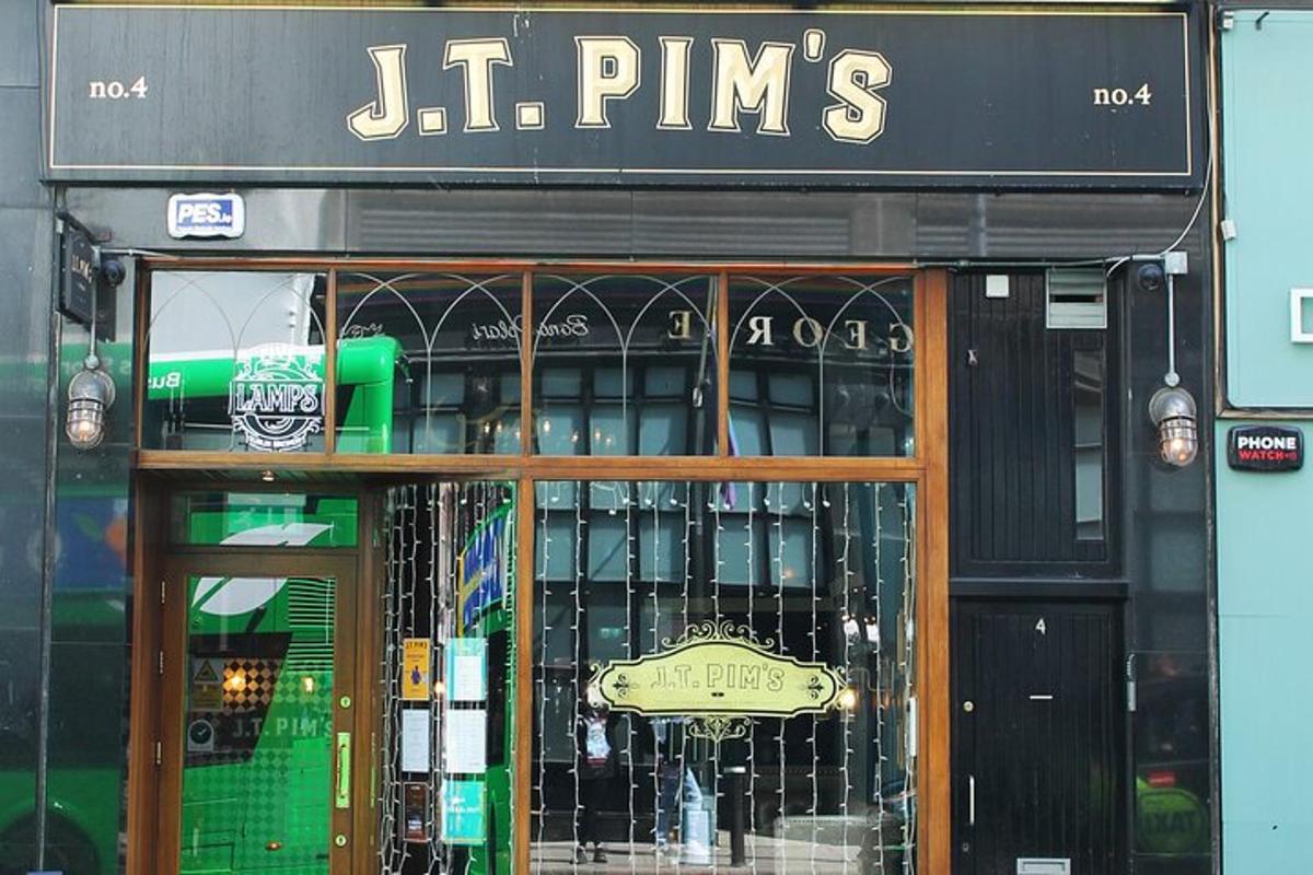 pročelje trgovine Ajl Pines