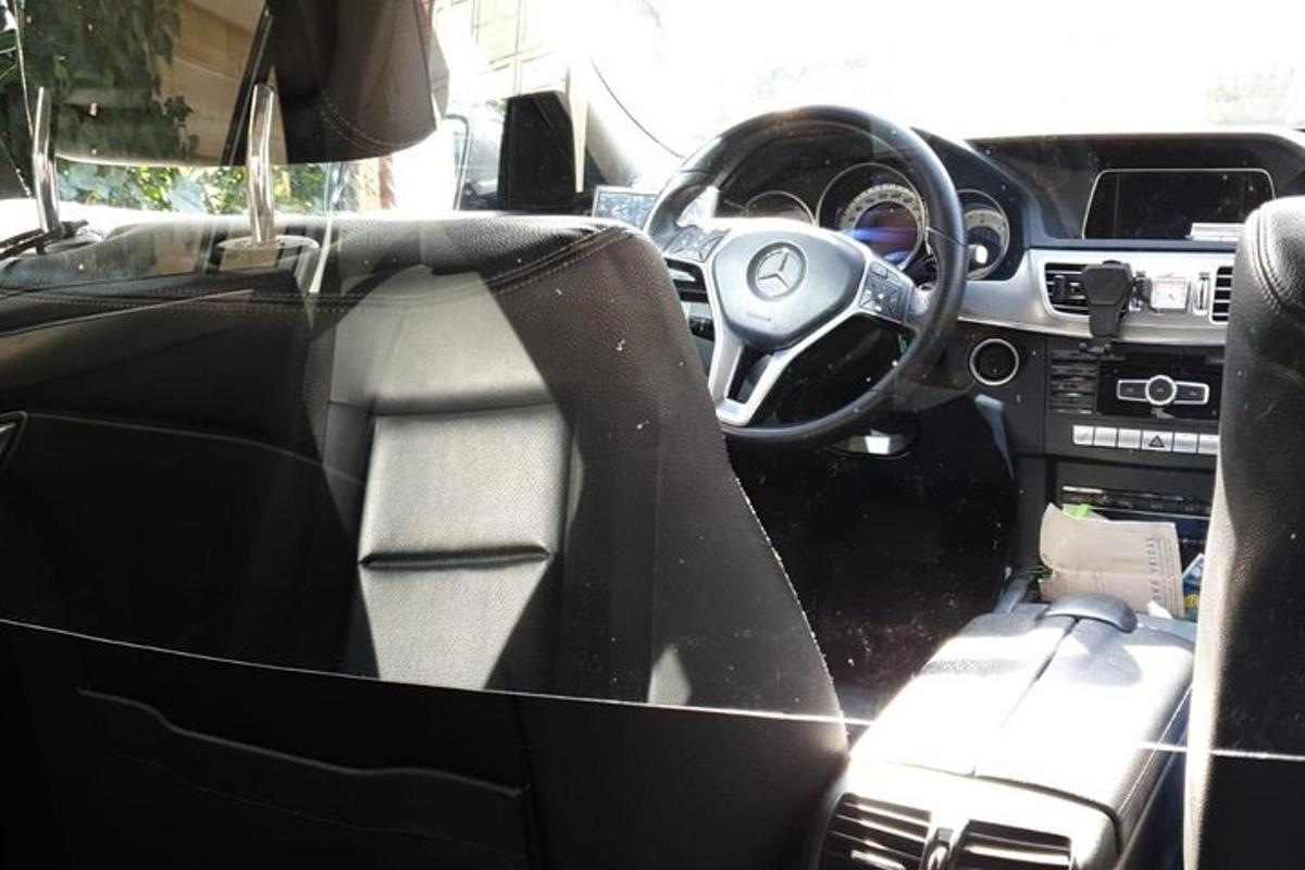 auto, millel on rooliga turvatool