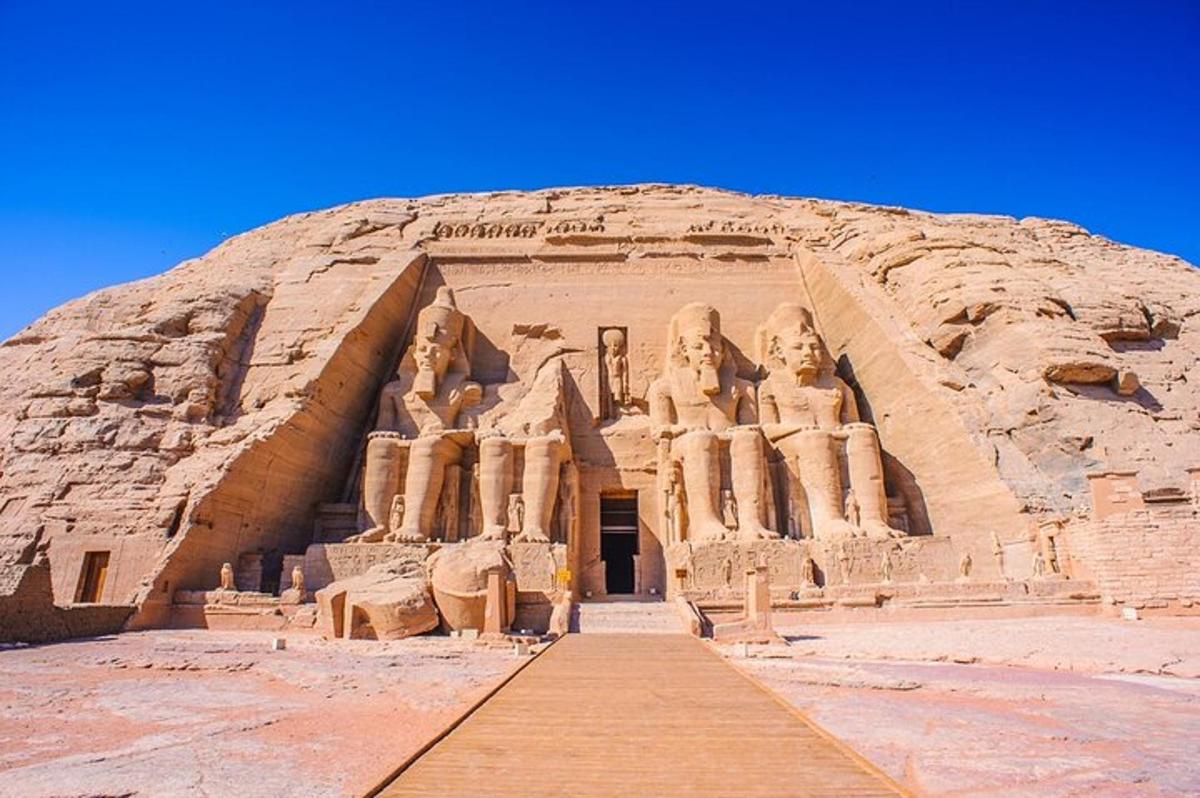 pohled na chrám Abú Simbel