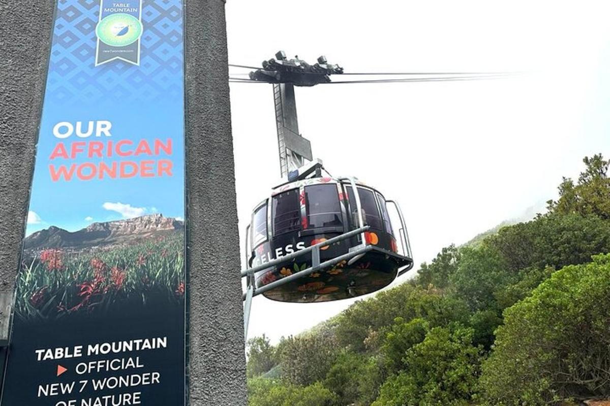 egy rúdról lógó gondola táblája