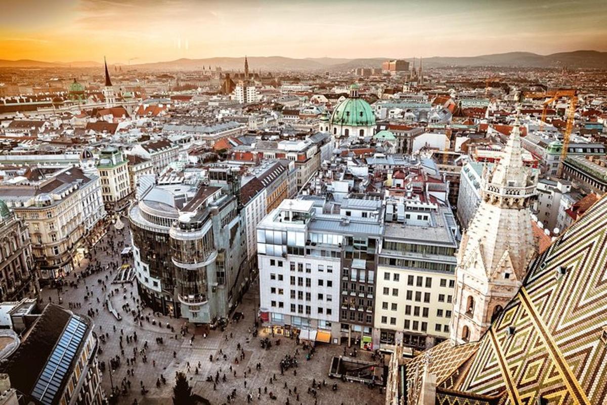 una vista aerea di una città con edifici